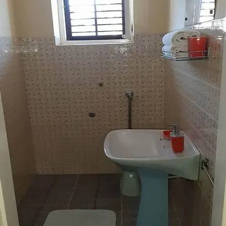 Apartments Mar * Сутиван